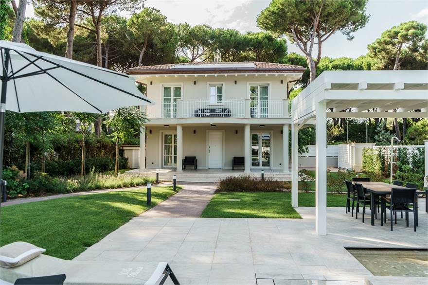 villa con piscina