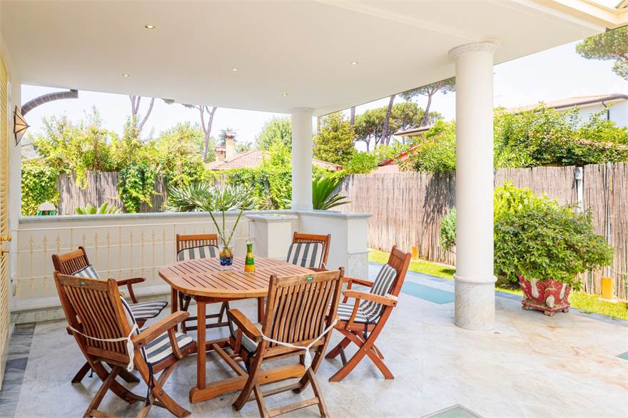 veranda