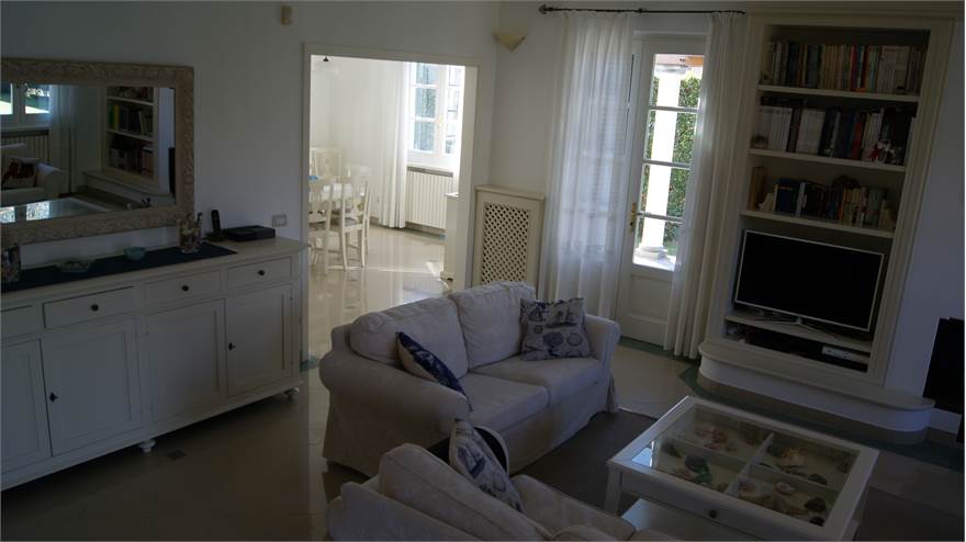 Photo 32