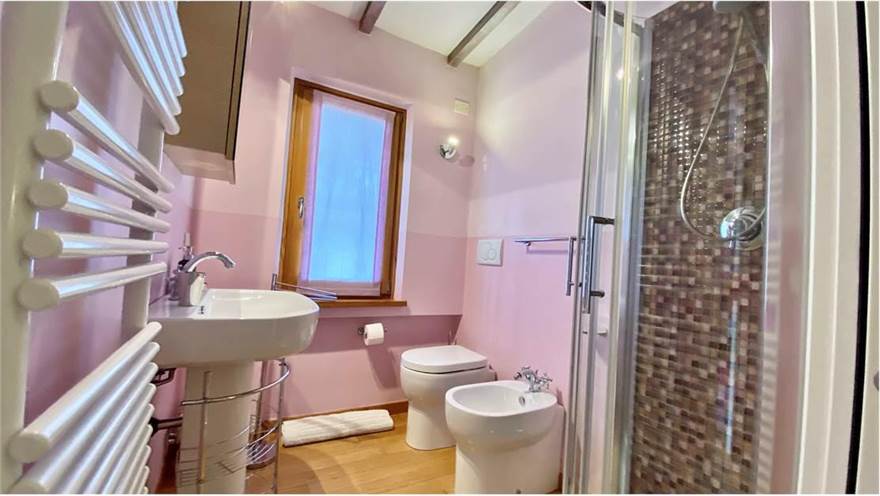 bagno con doccia