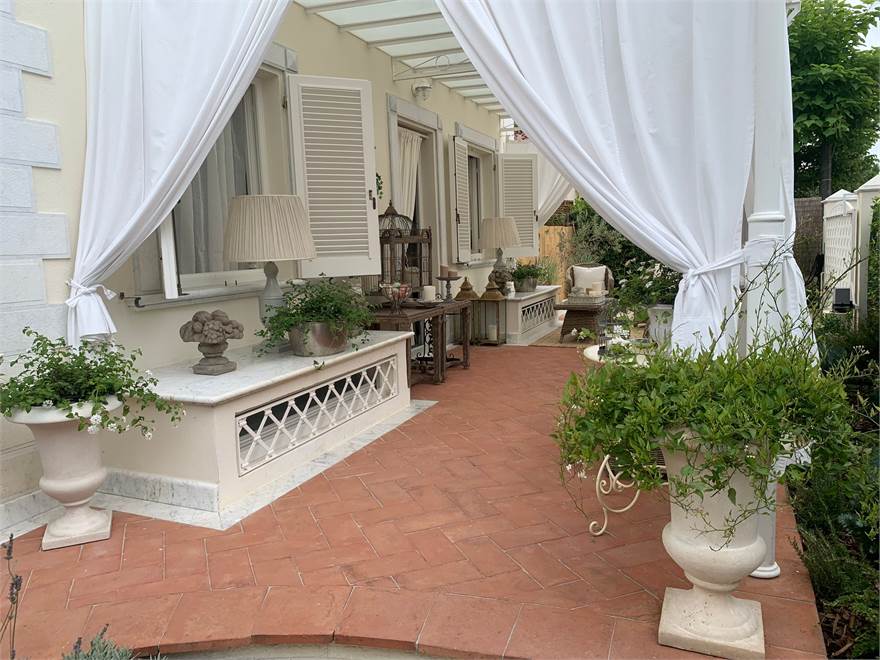 veranda