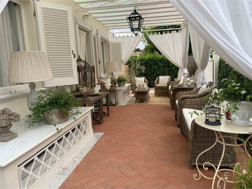 veranda
