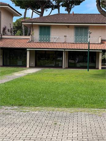 facciata condominio a vittoria apuana