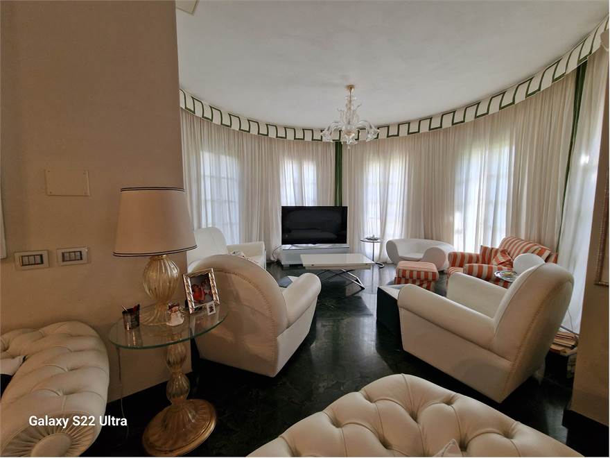 salone