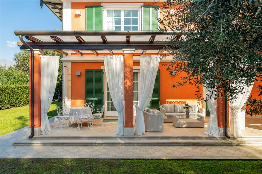 veranda
