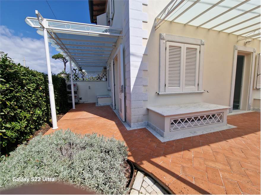 veranda
