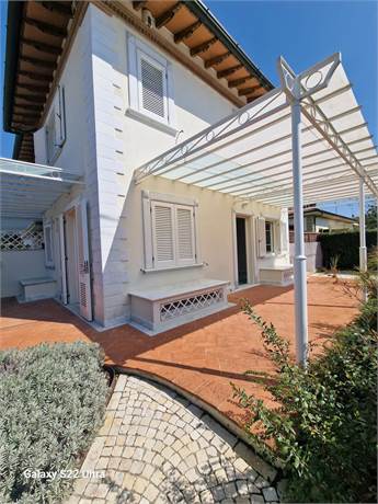 veranda