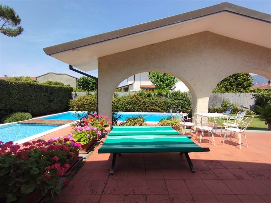 veranda