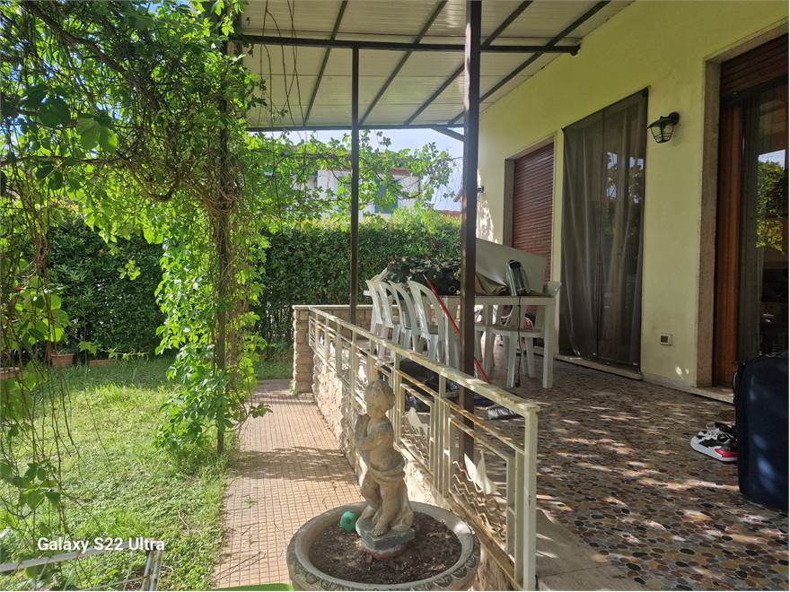 veranda