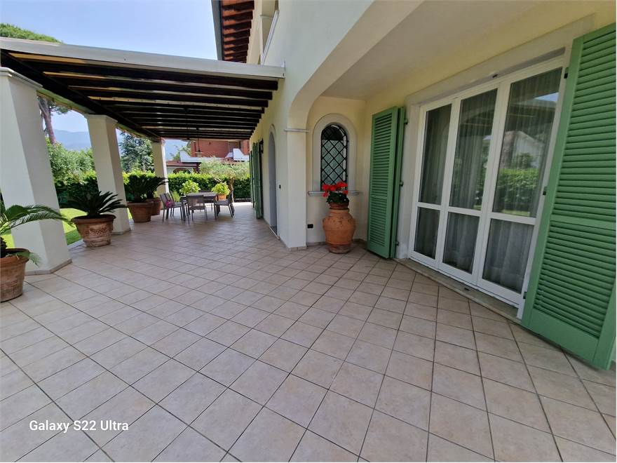 veranda