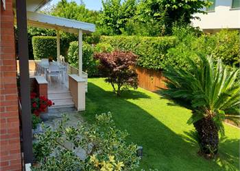 Villa for Sale in Forte dei Marmi