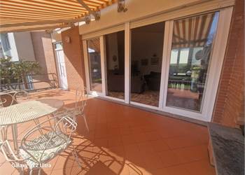 Marina di Pietrasanta villa singola con giardino