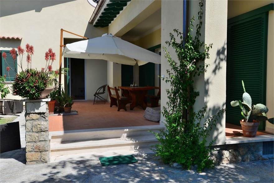 veranda